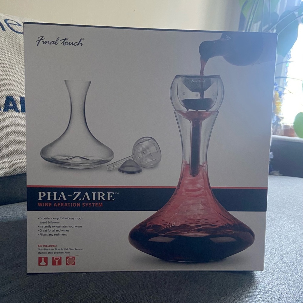 Pha-Zaire wine aeration system